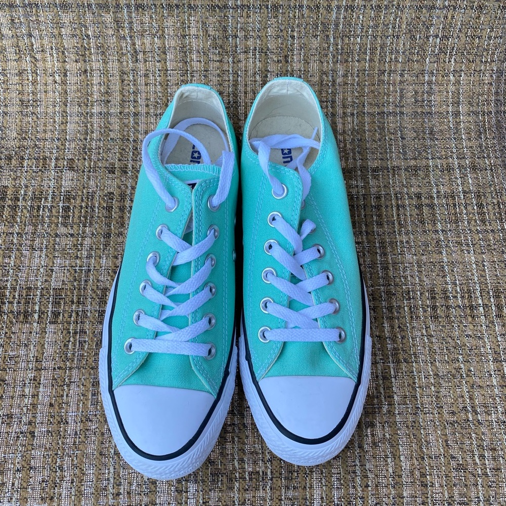 Women’s Mint Green Low-Top Converse Size 8
